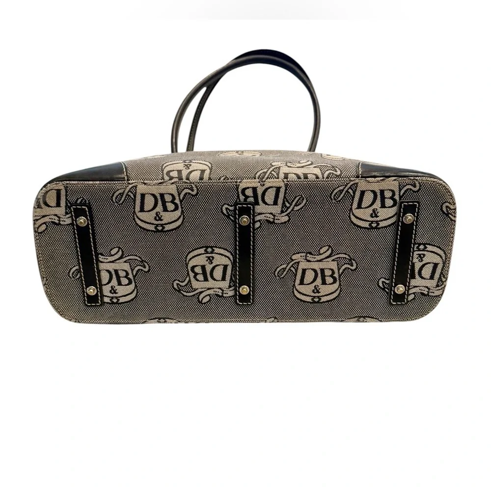 Dooney & Bourke Large Donegal Crest Logo Dome Satchel Bag Brown Tan Wristlet